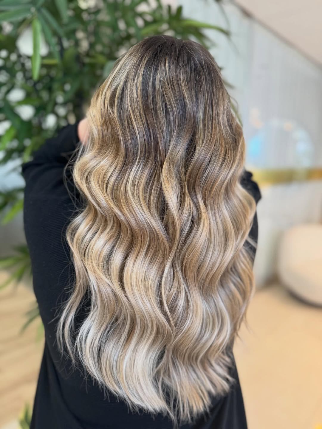 Balayage loiro com efeito natural