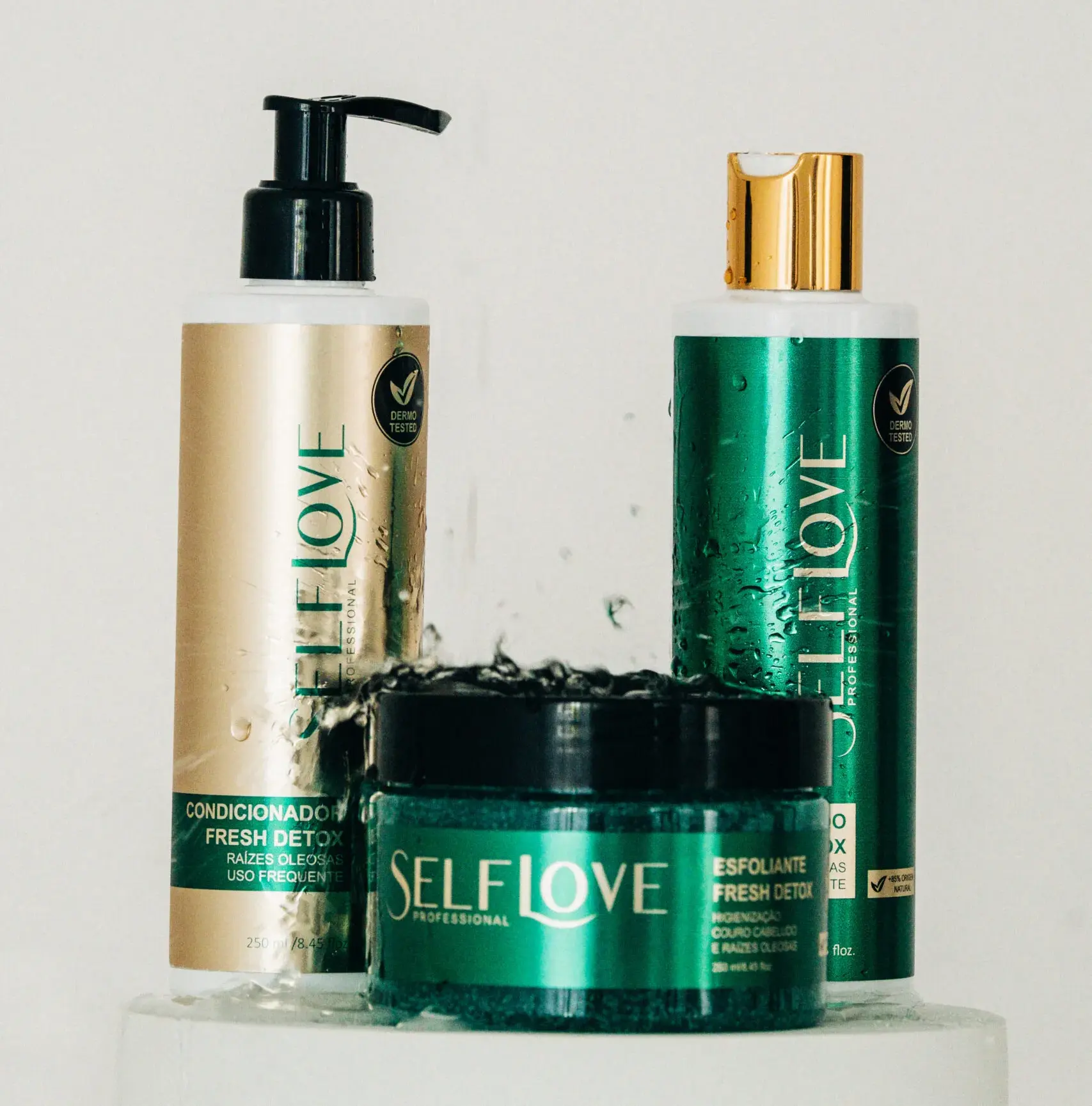 Produtos profissionais de cabelo e beleza no salão Catarina Medeiros